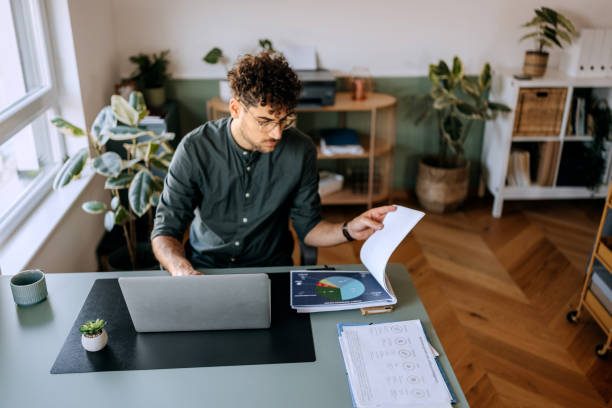 istock Businessman working at the modern office 2187422441