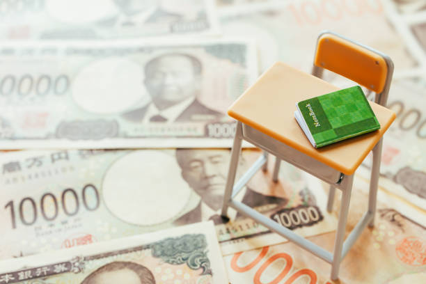 Japanese education expenses, desks, textbooks, Japanese money