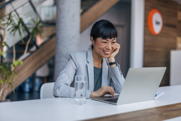 istock A businesswoman working in a modern workplace 2187603249