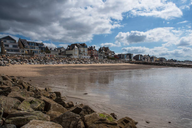 istock Houses by the sea 2187684672