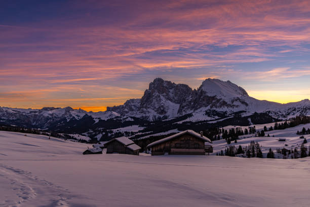 istock Sonnenaufgang auf der Seiser Alm 2187725615
