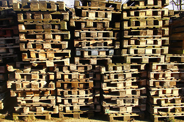 3d render Wooden Pallet (isolated on wtihe and Clipping path)