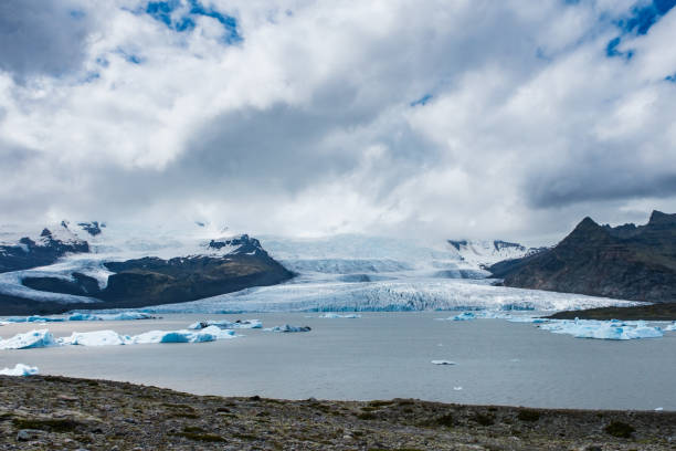 istock Fjallsarlon lagoon 2187866615