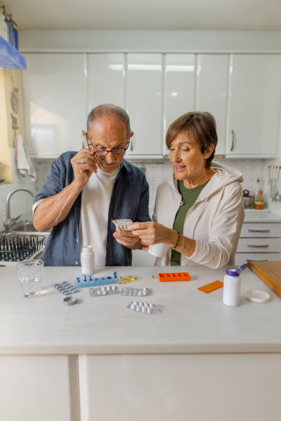 istock Supportive Care and Efficient Medication Management in a Nurturing Home Environment 2187884477