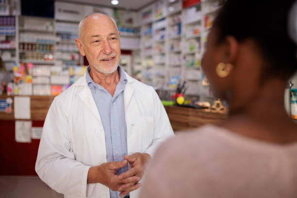 istock Health Advice from a Friendly Pharmacist 2188031583