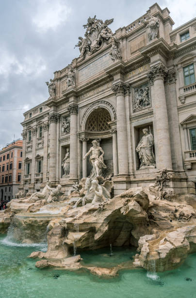 istock The Trevi Fountain 2188060514