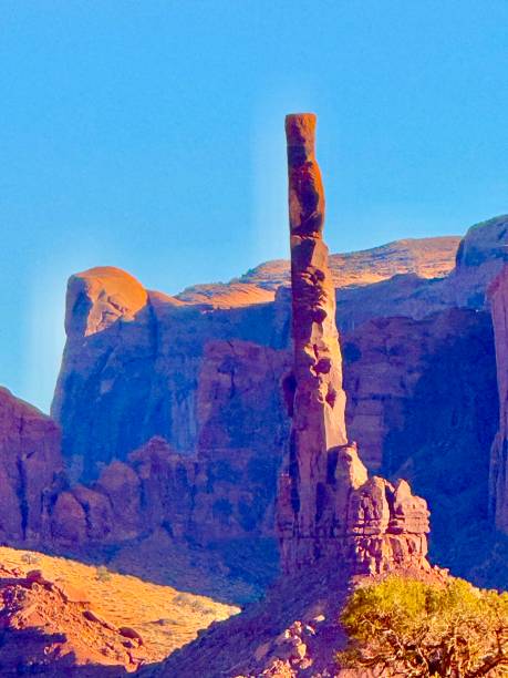 Located in Utah and Arizona, Monument Valley is a collection of crimson mesas and towering sandstone buttes.