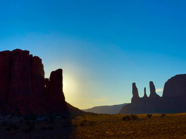 Located in Utah and Arizona, Monument Valley is a collection of crimson mesas and towering sandstone buttes.
