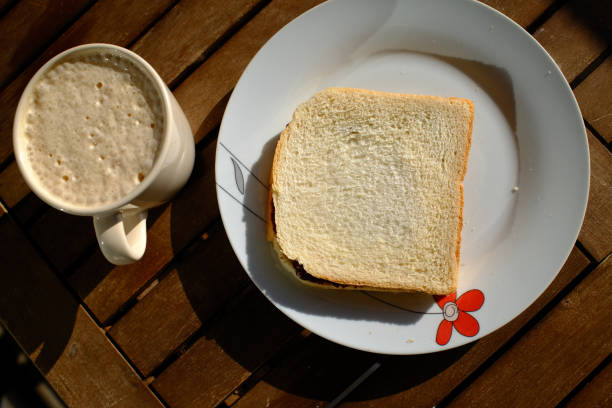 tasty sunday morning brunch breakfast to wake up with energy