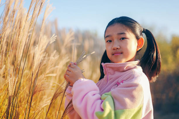 Little girl in autumn