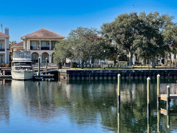 istock Downtown Pensacola Marina 2188421916