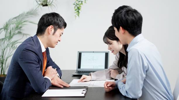 istock A businessman explaining real estate to a customer 2188669164