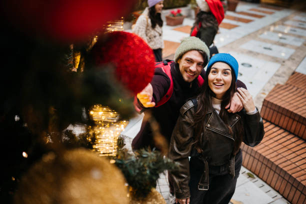 istock Such a beautiful Christmas ornament 2188708334