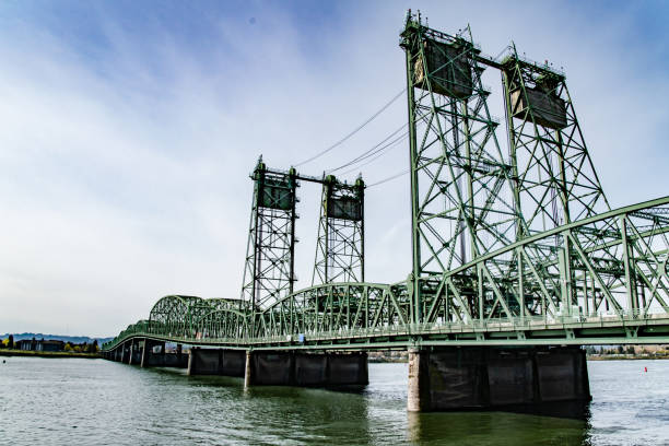 istock Oregon-Washington Bridge in Vancouver, Washington Over Columbia River 2188790699