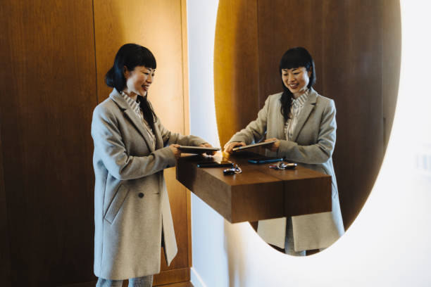 istock Businesswoman preparing for job 2189012212