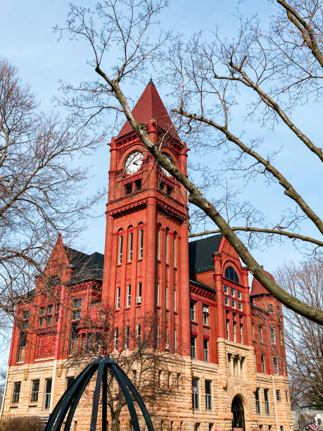 istock Jefferson County Courthouse in Fairfield, Iowa 2189050961