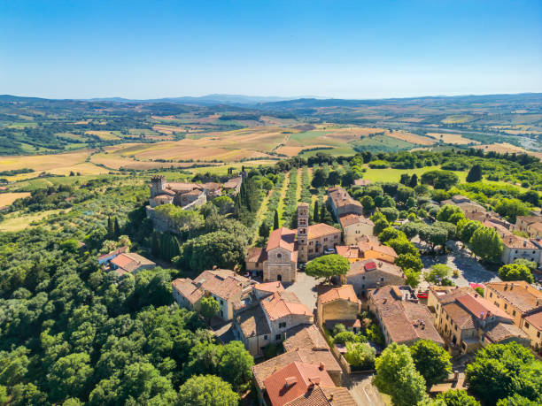 istock Saturnia, Tuscan medieval town from drone 2189060189