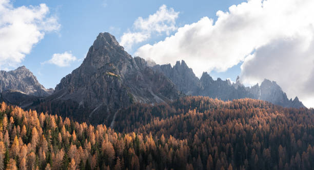 istock Beautiful autumn colors in the Dolomites 2189077853