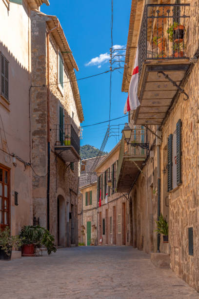 istock Alley in Valldemossa, Mallorca 2189230674
