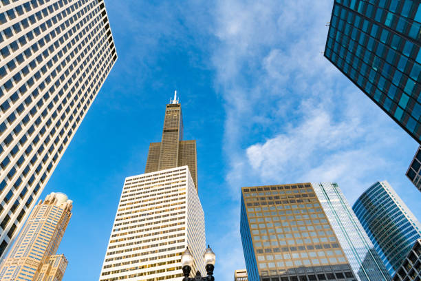 city downtown with skyscraper. metropolis architecture. skyscraper building architecture. skyscraper with glassy facade. modern building in metropolis city. skyscraper in metropolis city. high rise.