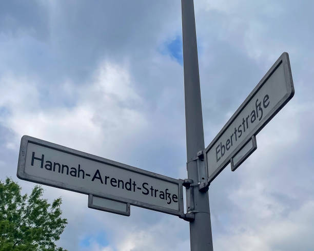 istock Hannah Arendt Strasse 2189313561