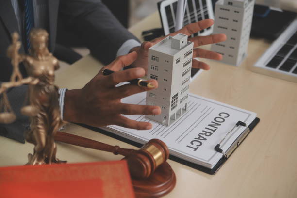 istock Real Estate Lawyer And House Foreclosure Law 2189314708