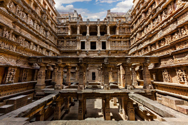 Rani Ki Vav stepwell in Gujarat, India Historical Rani Ki Vav stepwell in Gujarat, India gujarat stock pictures, royalty-free photos & images