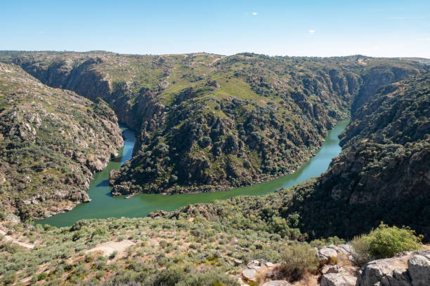 istock Panoramic view of the Douro River 2189364137