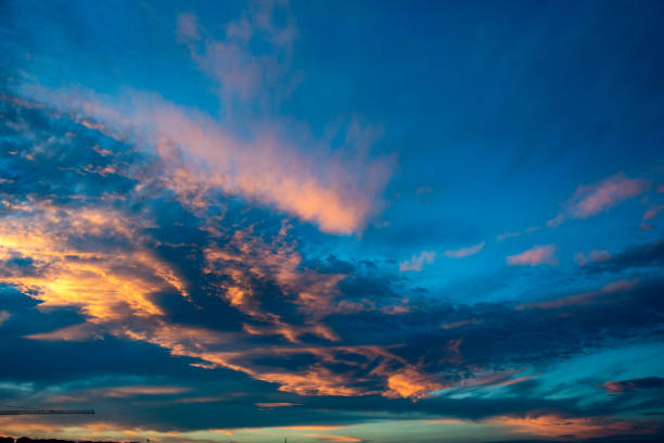Color transition of clouds near sunset