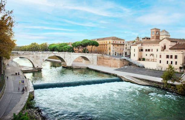istock Ponte Cestio (Cestius Bridge), Rome, Italy 2189587064