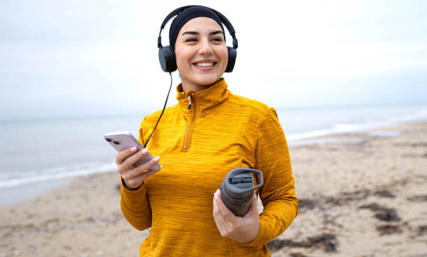 istock Run to start the day 2189618874