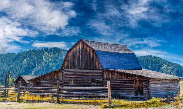 istock John and Bartha Moulton Barn 2189635544
