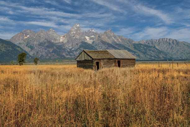 istock John and Bartha Moulton Cabin 2189636672