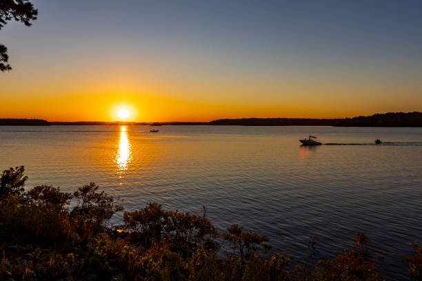 istock Beautiful sunset at DeGray Lake State Park 2189657439