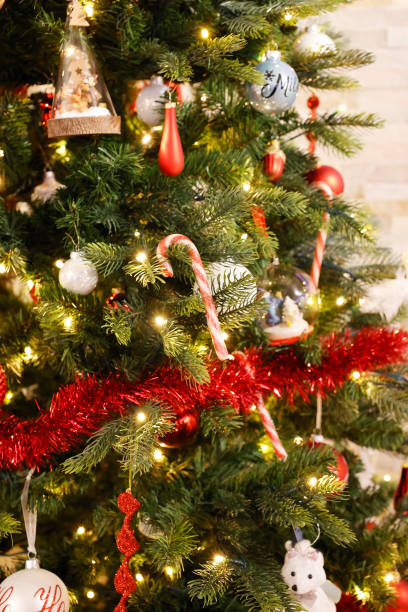 istock Christmas Lightning and Symbols: Christmas Tree 2189762072