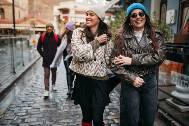 istock Winter day on the street 2189796750