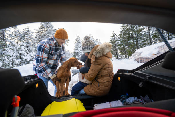 istock Family on winter vacation 2189826793