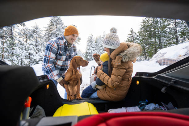 istock Family on winter vacation 2189826893