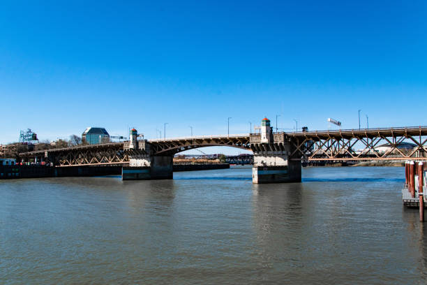 istock Burnside Bridge Over Willamette River in Portland, Oregon 2189971972