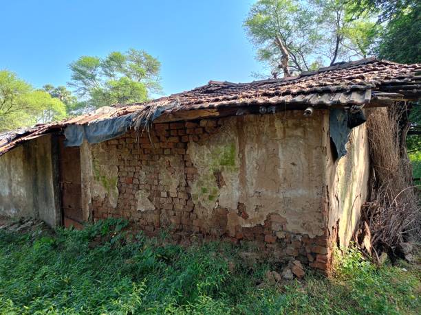 istock Indian poor Village house in Gujarat 2190000756