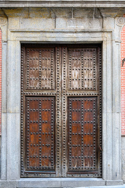 istock Medieval Entrance Door Architecture 2190044781