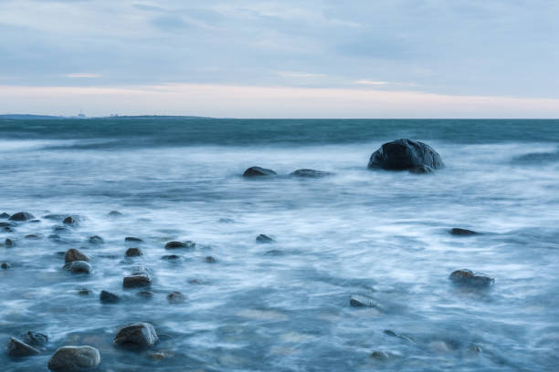 Wave to protect the coast from erosion.