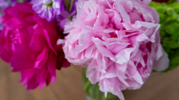 istock Close up of flower bouquet 2190270279