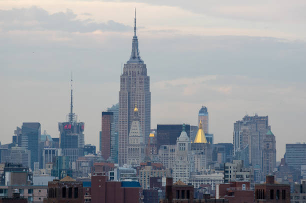 New York Skyline from Brooklyn Bridge, Capturing Manhattan’s Iconic Landmarks.