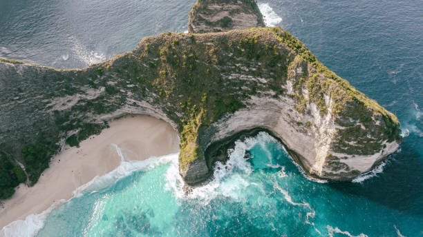 istock Beach of Kelingking, Nusa Penida 2190366151