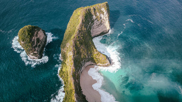istock Beach of Kelingking, Nusa Penida 2190366156