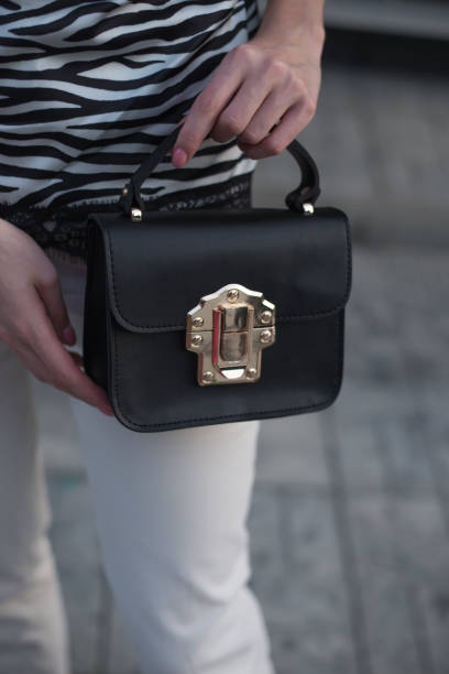 istock cross body bag, women's bag 2190381144