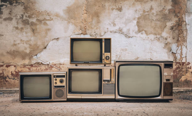 istock Old retro television and blank screen display, vintage style photo 2190386888