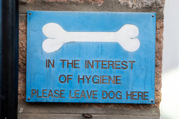 Notice to leave dog outside