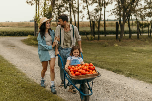 istock Farm family 2190570893